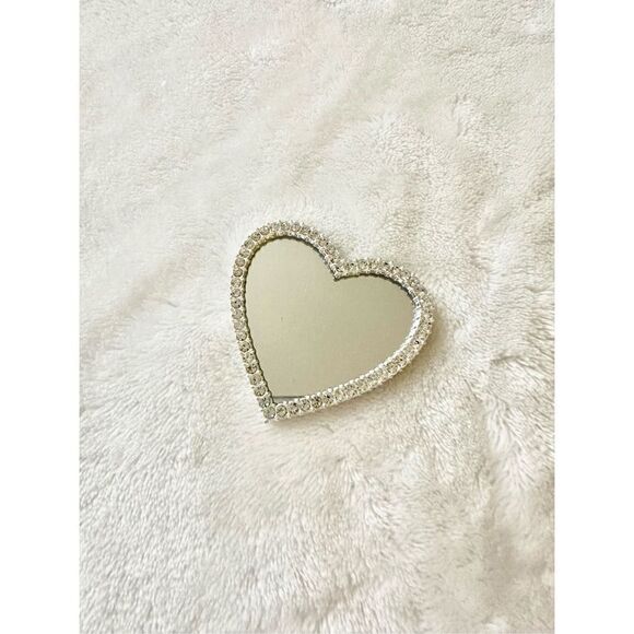 Silver with rhinestone embellished heart shaped phone mirror - Picture 3 of 4